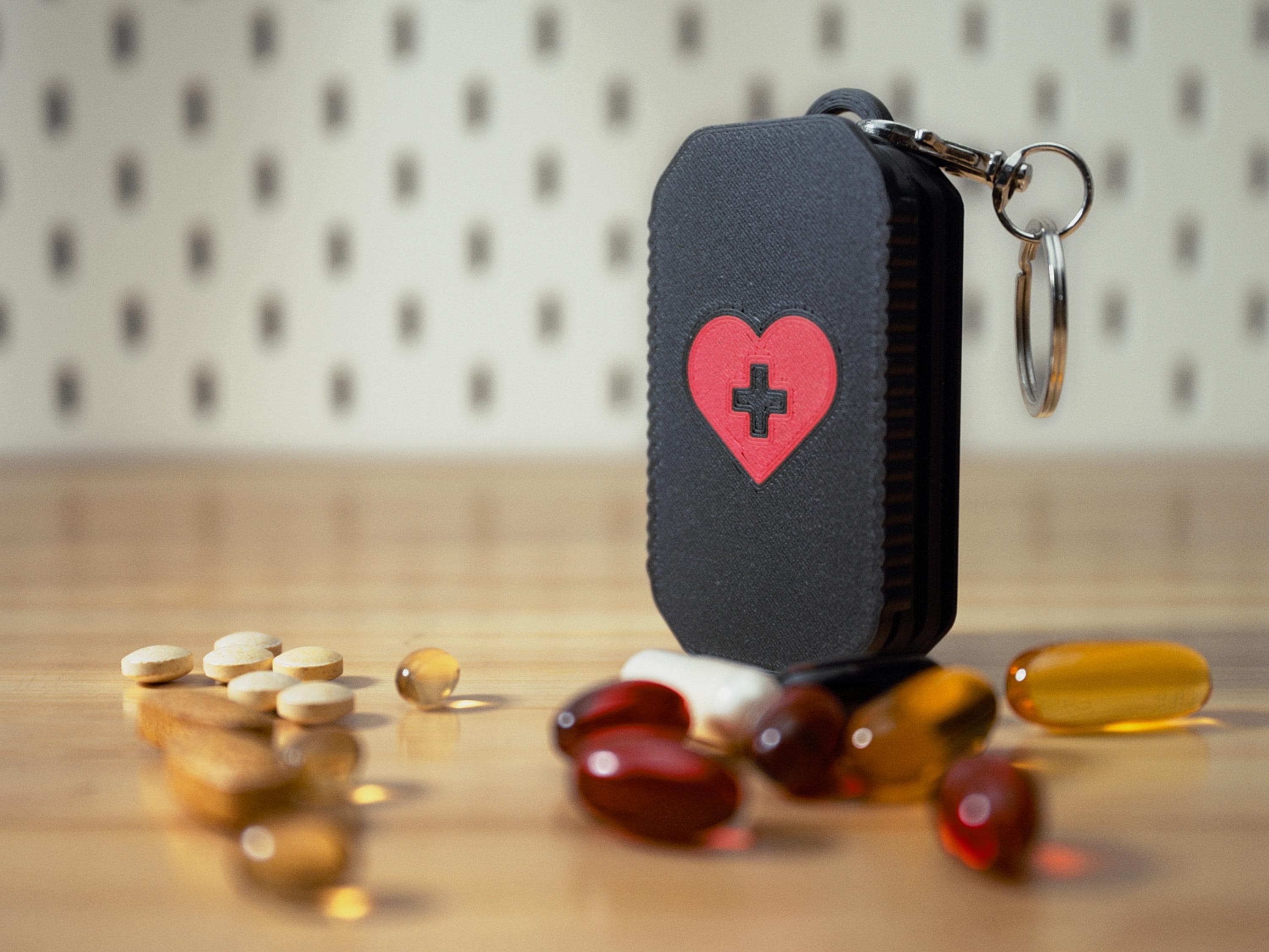 Daily Pill Organizer Keychain – Single or AM/PM Compartment | 3D Printed Pill Box