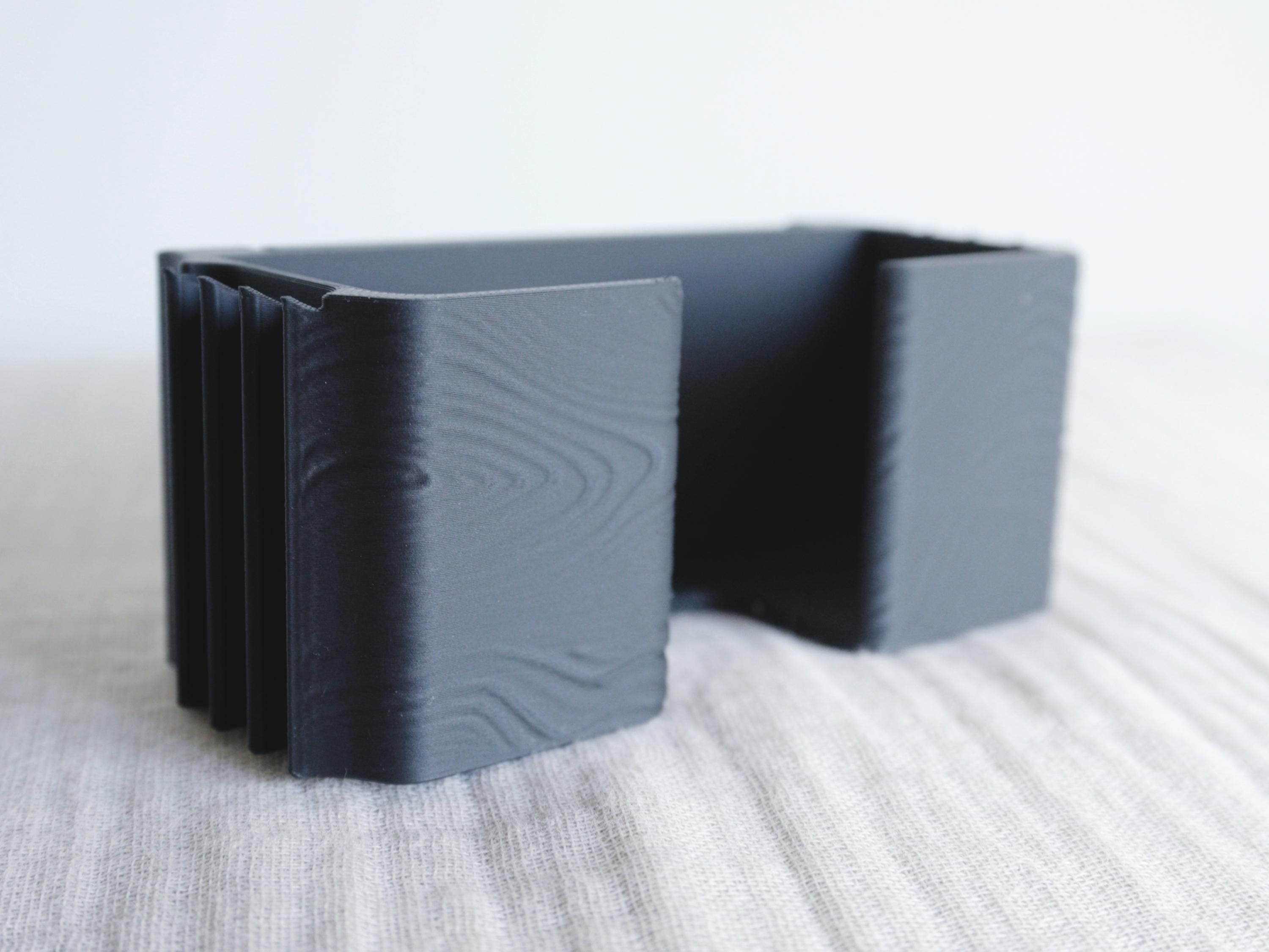 Wall-Mounted Phone Holder with Integrated Cable Management – Minimalist Bedside Charging Dock
