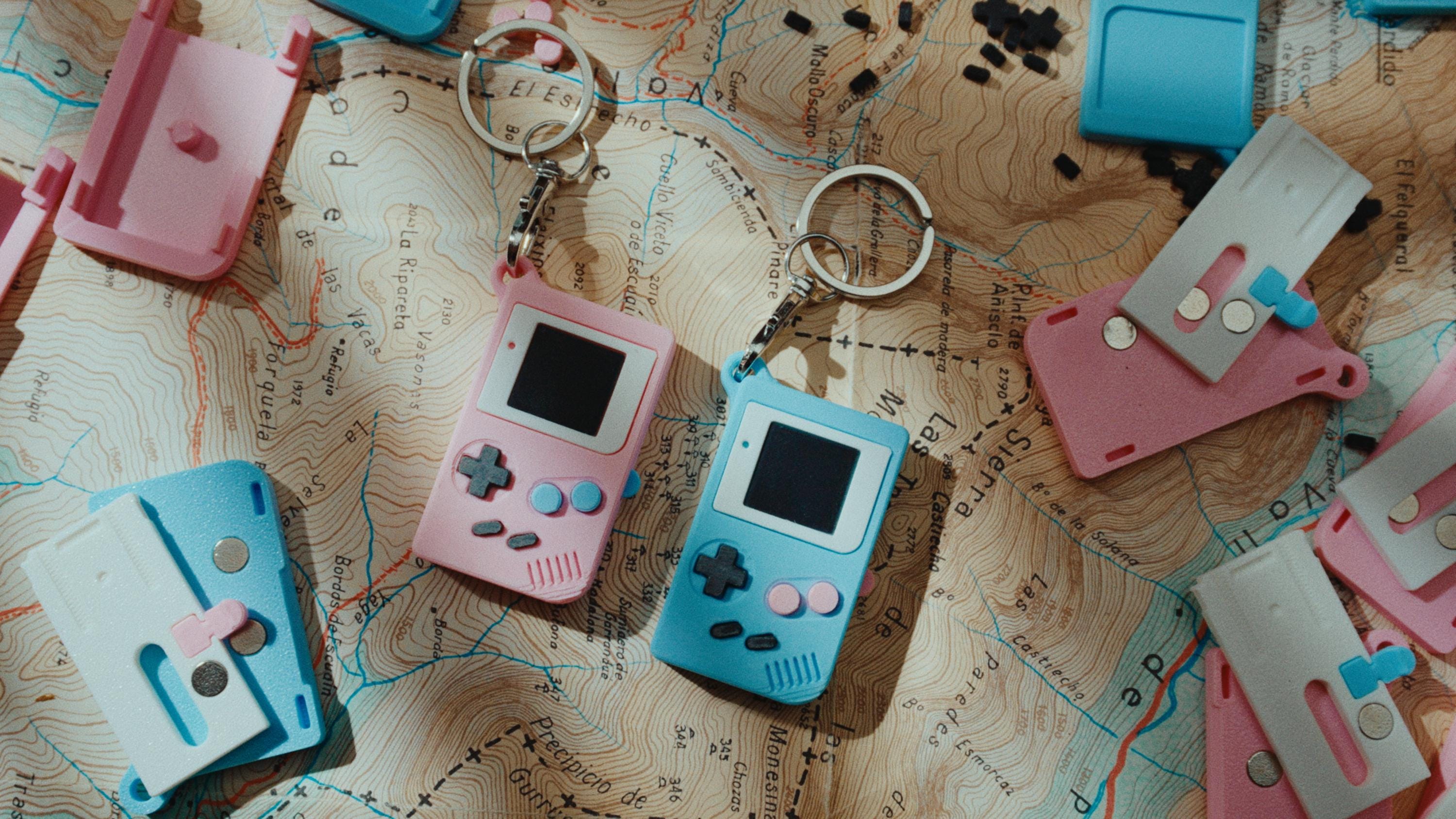 Mini Gameboy Keychain – Retro Fidget Toy for Gamers & Collectors