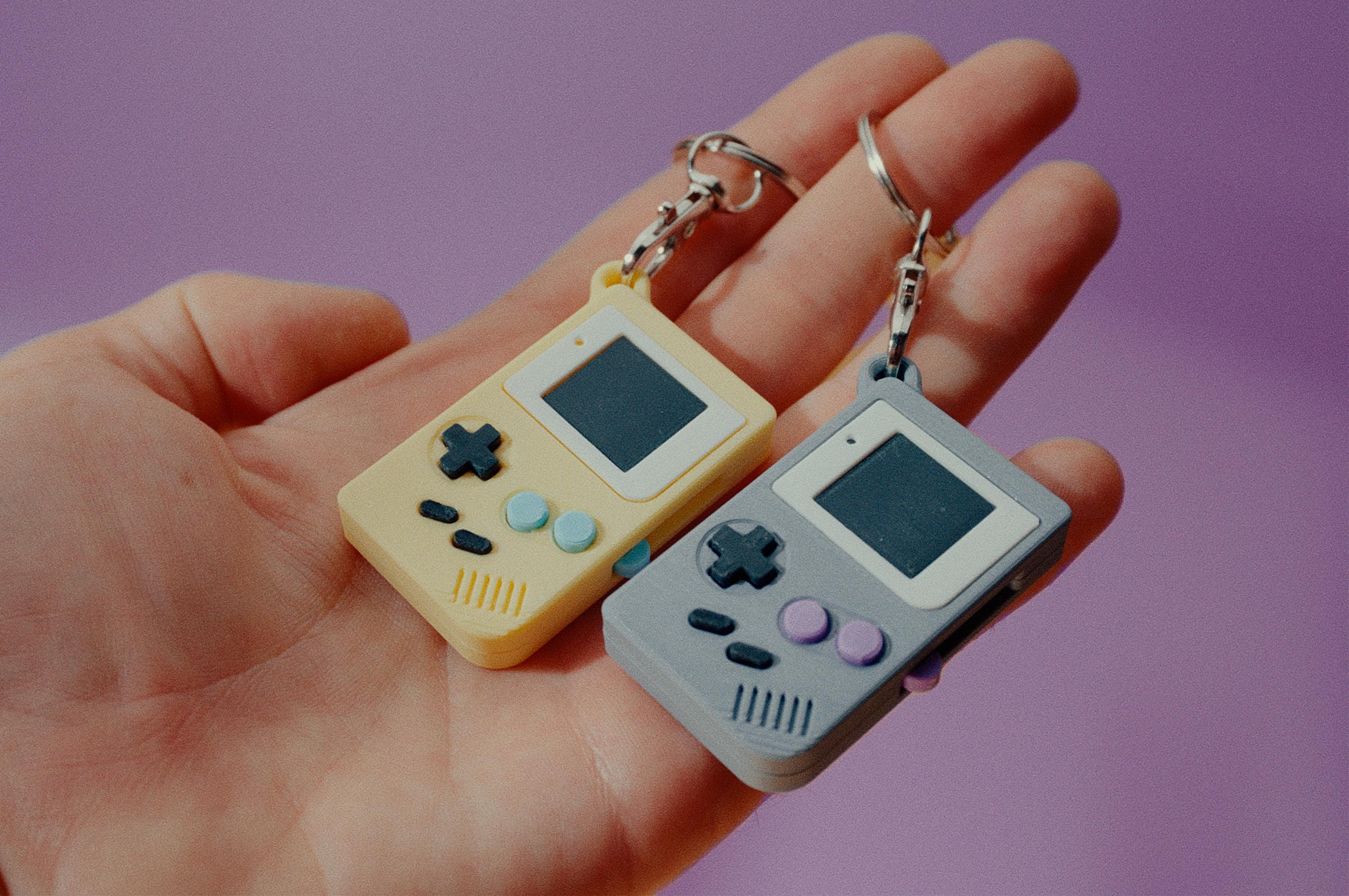 Mini Gameboy Keychain – Retro Fidget Toy for Gamers & Collectors